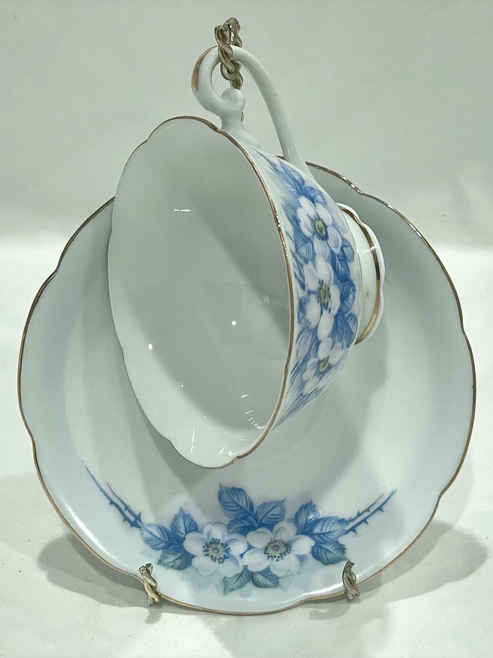 Jyoto Occupied Japan Vintage Blue Floral Teacup & Saucer Set | Gold Trim | Flaw
